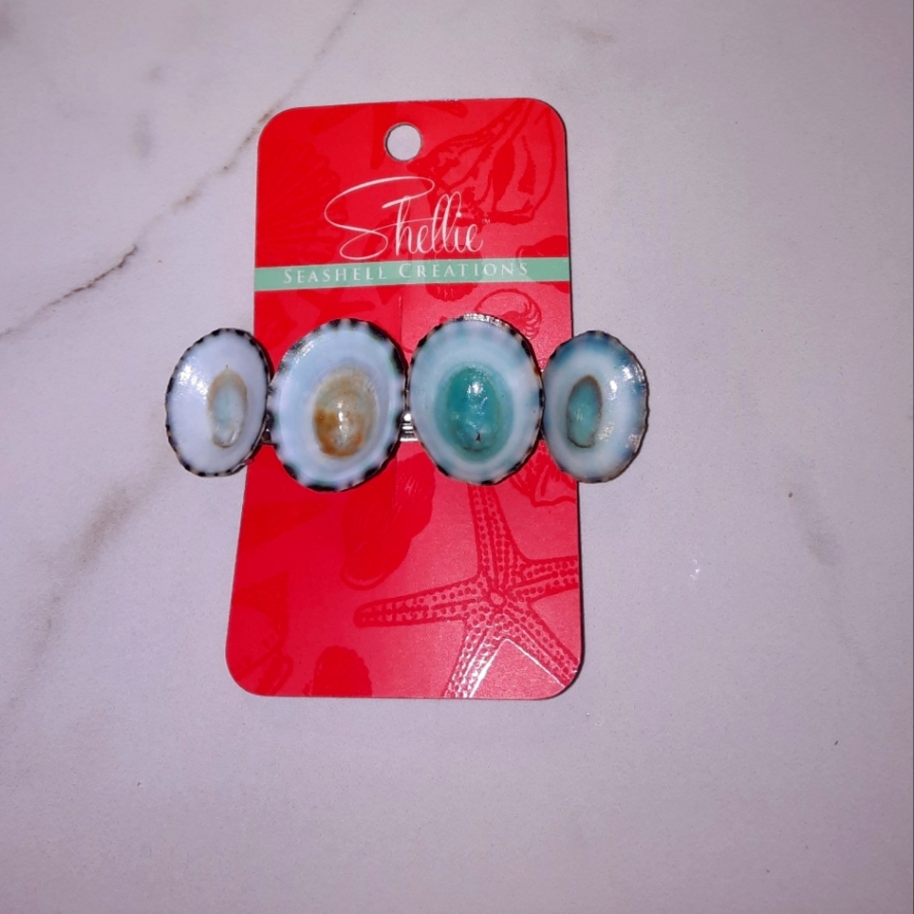 Seashell hair clip made by Shellie